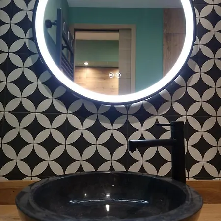 Escape To For 6 Persons アパート ニース