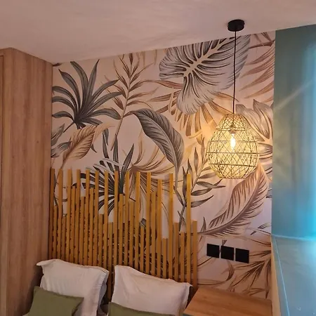 Escape To For 6 Persons Nizza